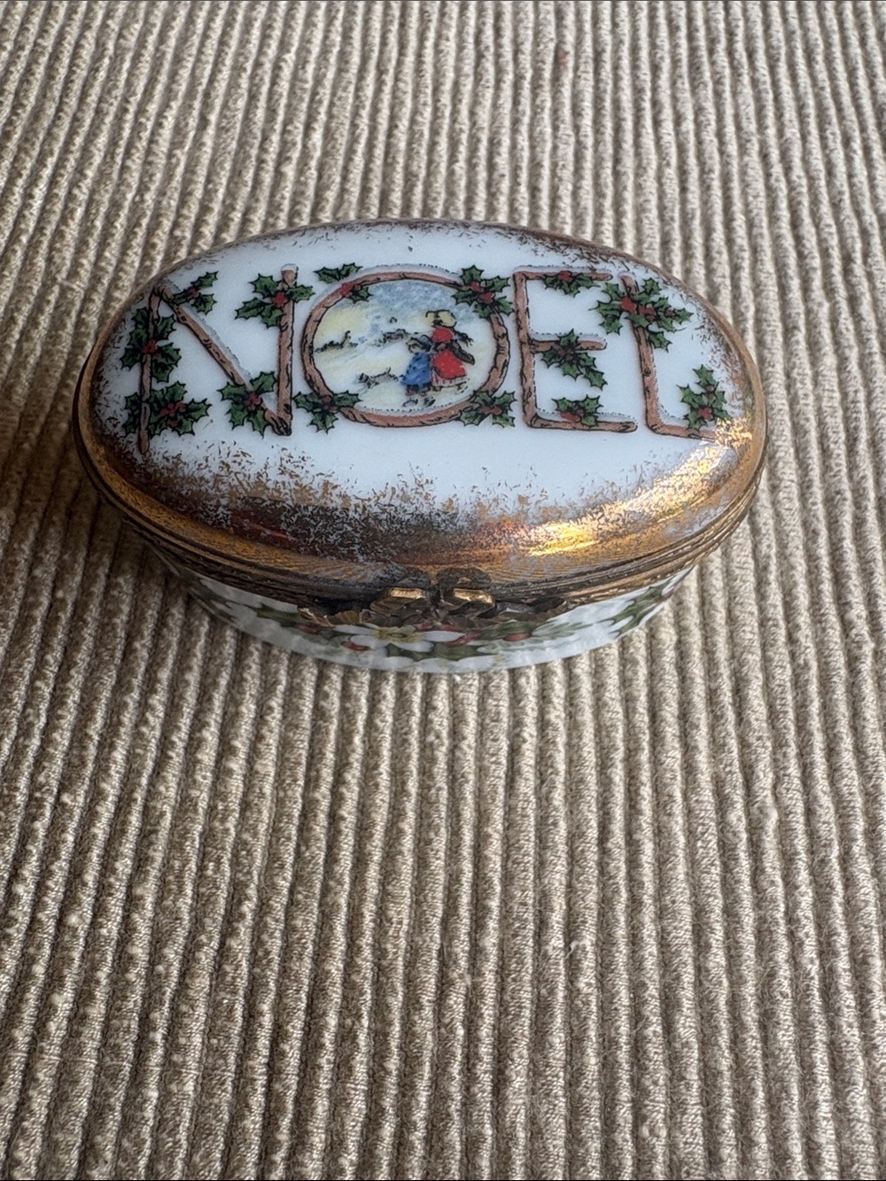 Limoges Eximious of London Christmas "NOEL" Trinket Box